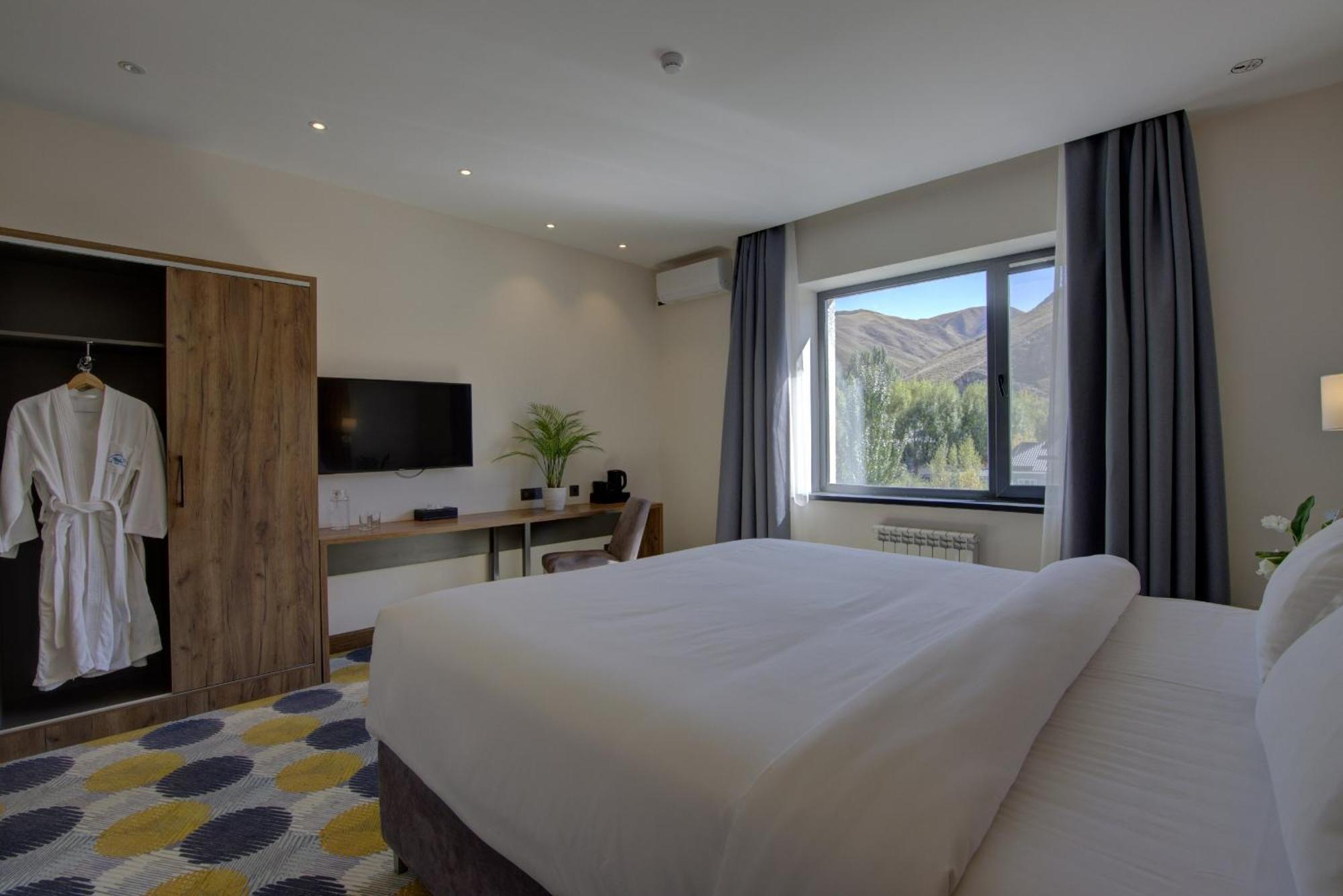 Grand Khan Tengri 4* Naryn Exterior photo