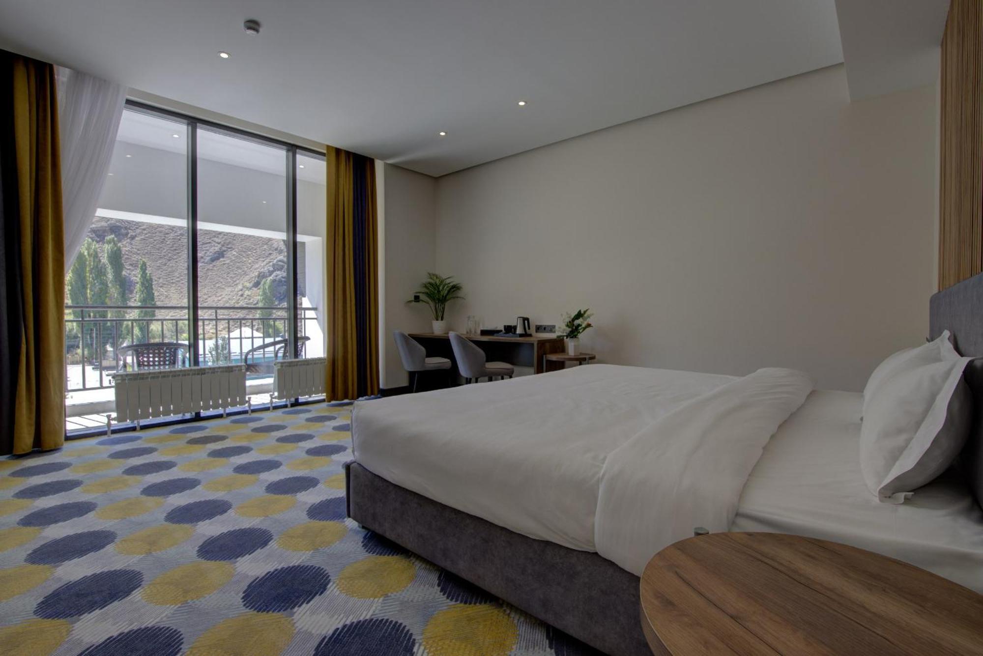 Grand Khan Tengri 4* Naryn Exterior photo