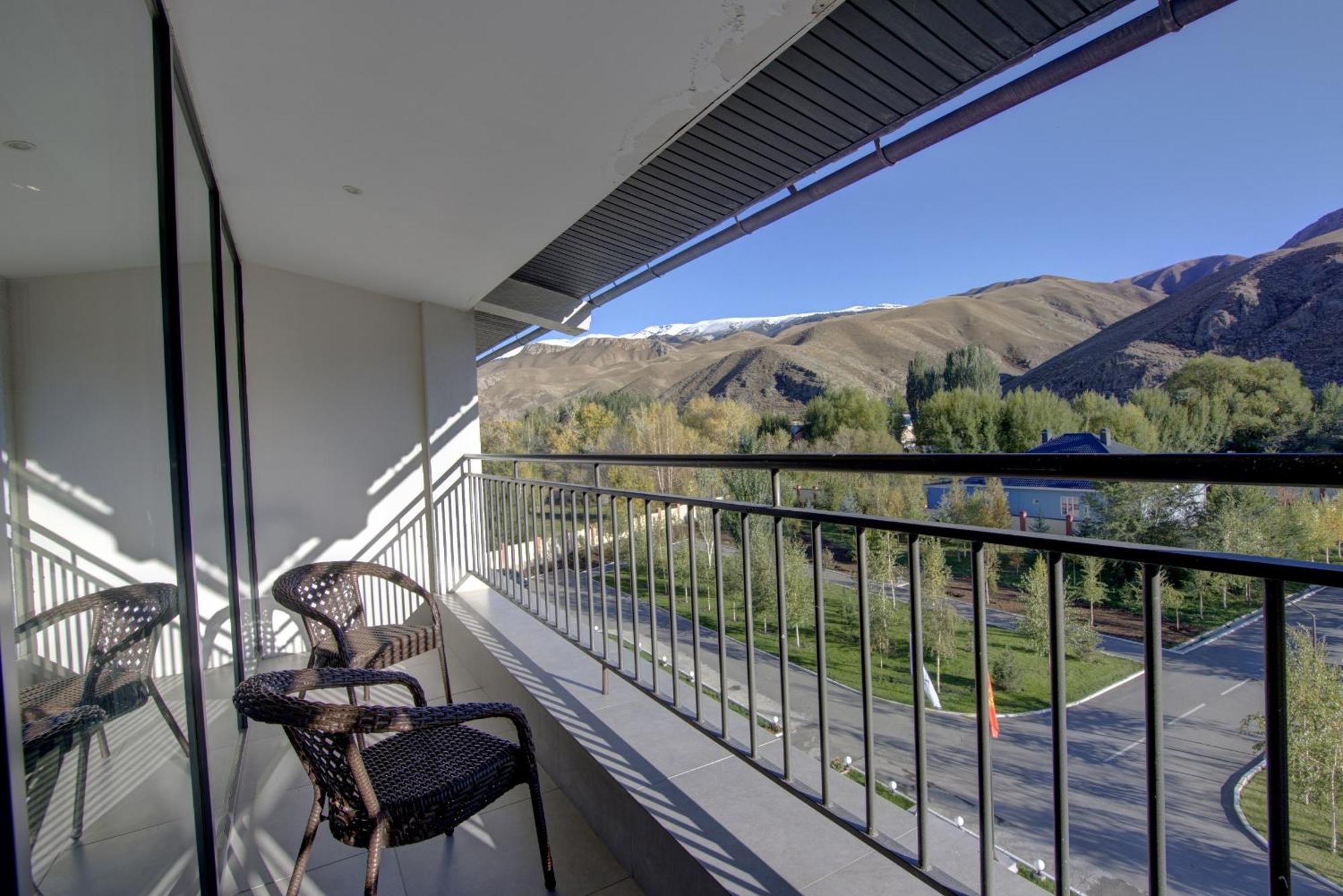 Grand Khan Tengri 4* Naryn Exterior photo